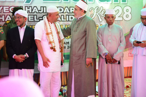 Gubri Hadir di Haul Buya Syech Haji Aideus ke-28